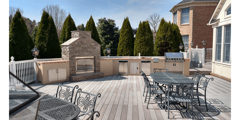 Custom Outdoor Kitchens
